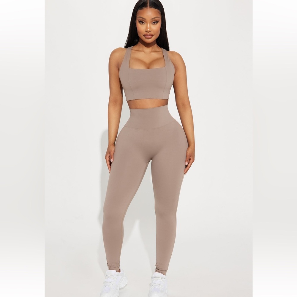 Fashion Nova workout set